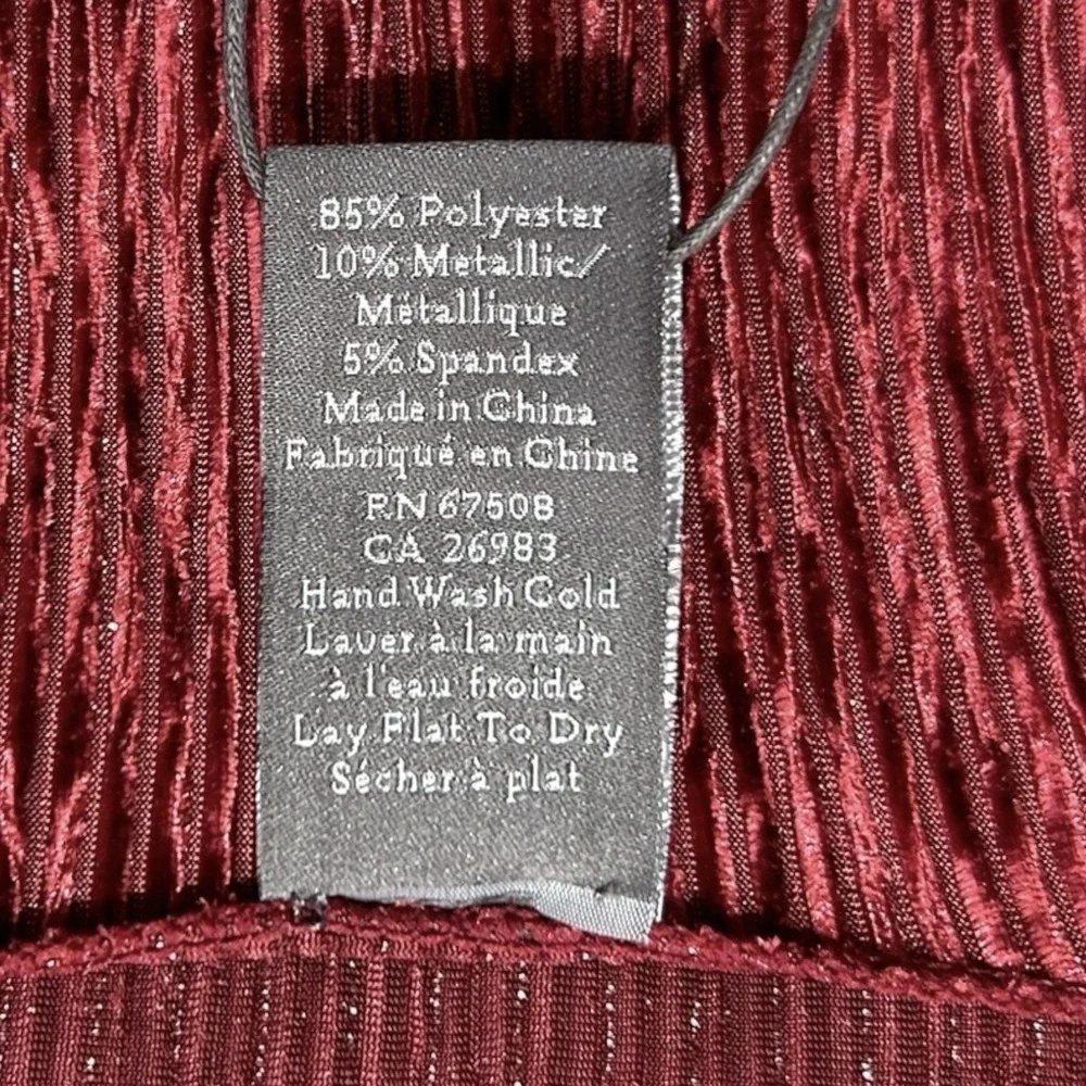 VINCE CAMUTO Red Ruana Shawl Wrap OS Fringe Boho Coverup Flowy Kimono Sleeve NWT